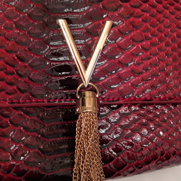 Valentino Red Crossbody Croc Handbag - Picture 3 of 7
